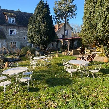 Une Vie en Rose Pressagny-lʼOrgeuilleux Exterior foto