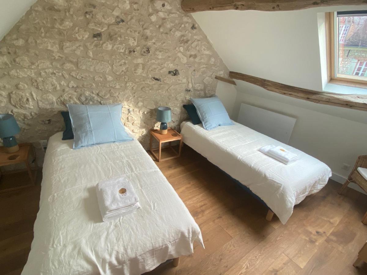Une Vie en Rose Pressagny-lʼOrgeuilleux Exterior foto