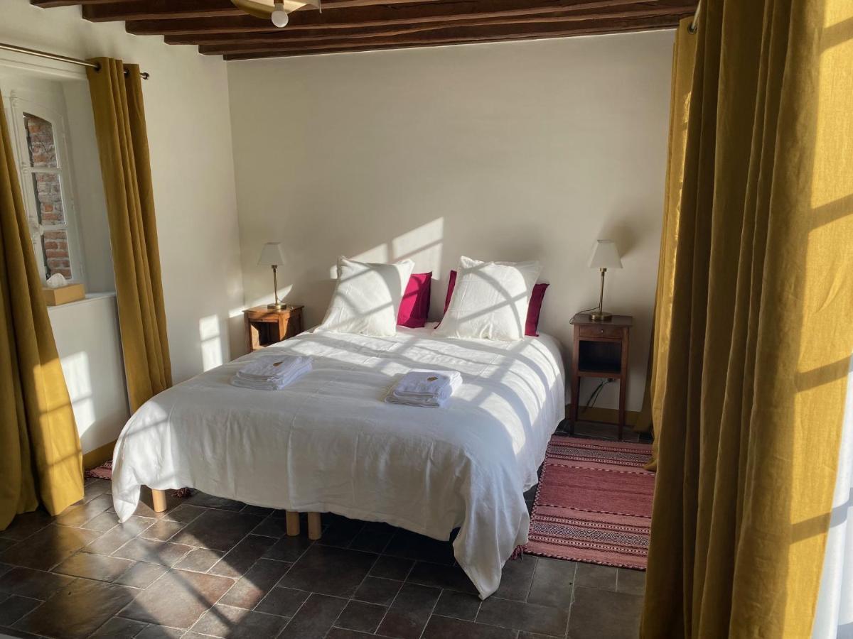 Une Vie en Rose Pressagny-lʼOrgeuilleux Exterior foto